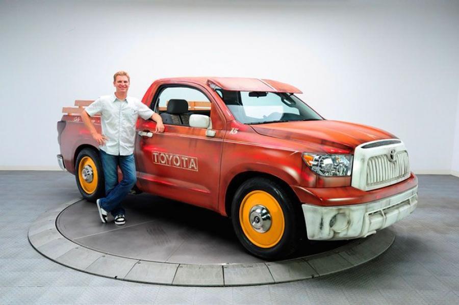  Toyota Tundra Custom by Clint Bowyer 2011 года  (фото 9 из 12)